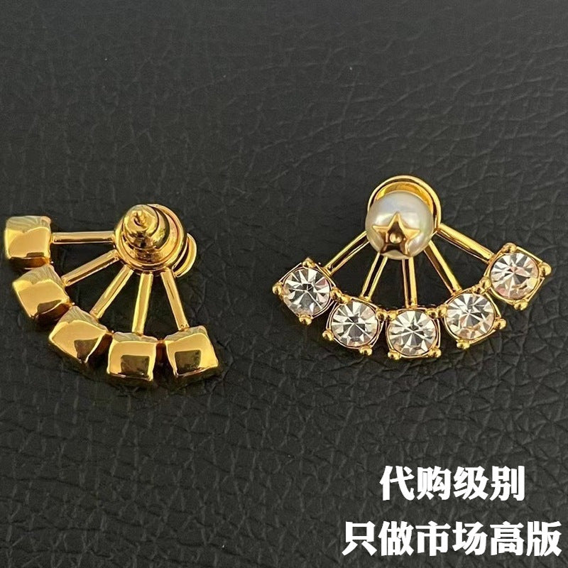 Earrings Cubic Chassis Retro Earrings Fan-shaped earrings that make light of luxury 