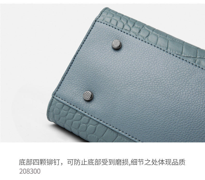 Genuine leather women's bag Crocodile pattern handle bag Shoulder bag Fashion Commuter cowhide handbag that goes with anything. Bag