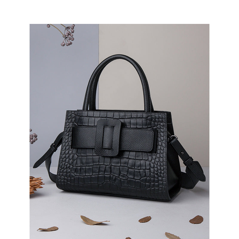 Genuine leather women's bag Crocodile pattern handle bag Shoulder bag Fashion Commuter cowhide handbag that goes with anything. Bag