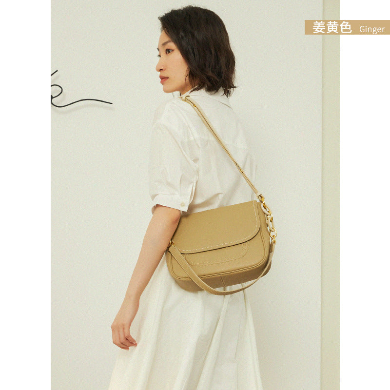 Ladies luxury underarm bag genuine leather saddle bag cowhide simple fashion shoulder bag that goes with anything. Pochette