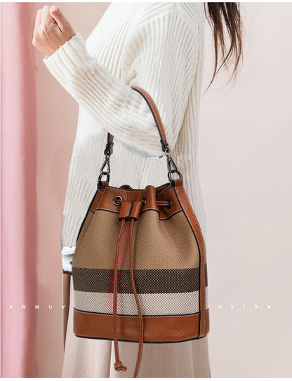 Women's handbag Plaid leather crossbody bag Large capacity canvas bag Shoulder bag that goes with anything.Pochette
