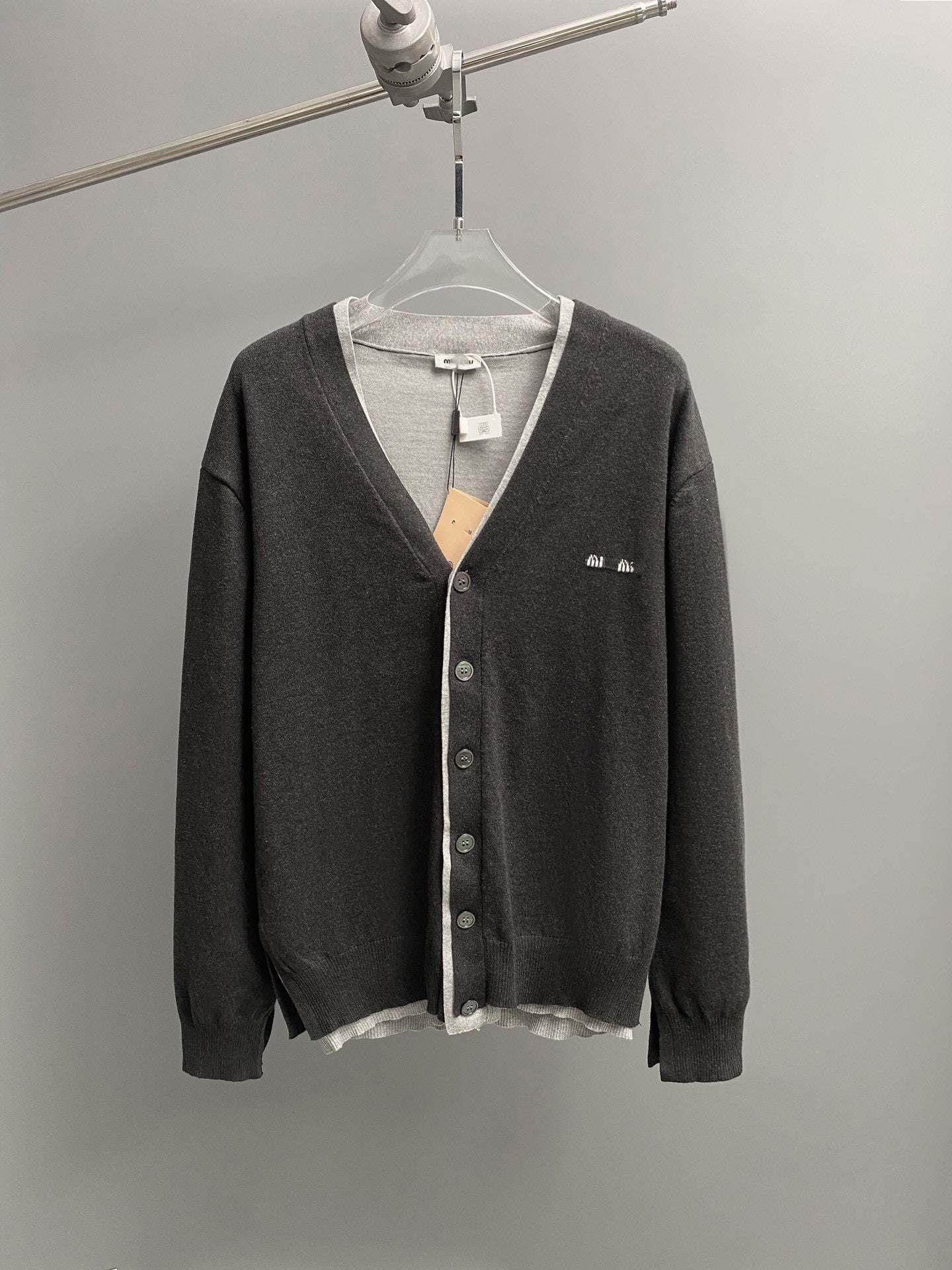 MIUMIU長袖ニット セーターカジュアル   おしゃれ上着 SY0577