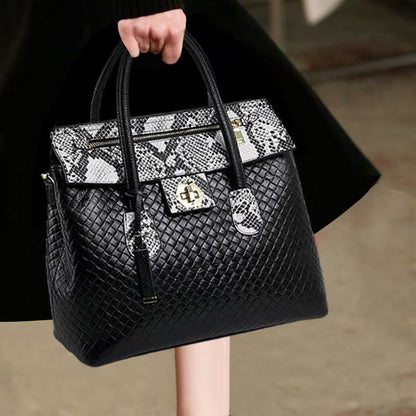 Ladies bag genuine leather fashion handbag large capacity python pattern splice shoulder bag temperament elegant handbag.bag
