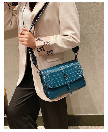 Women's bag Crocodile pattern cowhide fashion crossbody bag that goes with anything Genuine leather square bag Retro shoulder bag. Pochette 