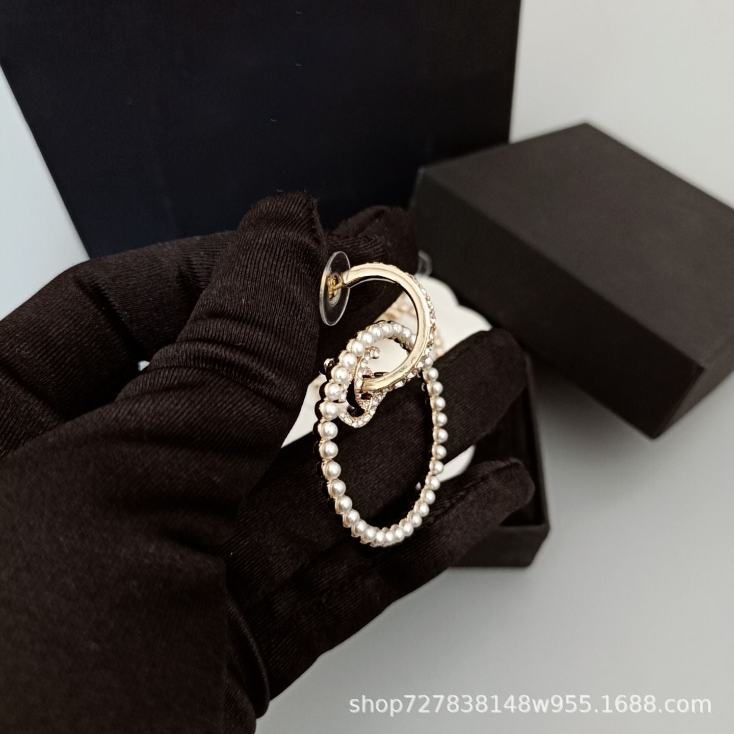 Earrings Pearl Circle Openwork Cubic Chassis Temperament Ear Hanging Earrings 