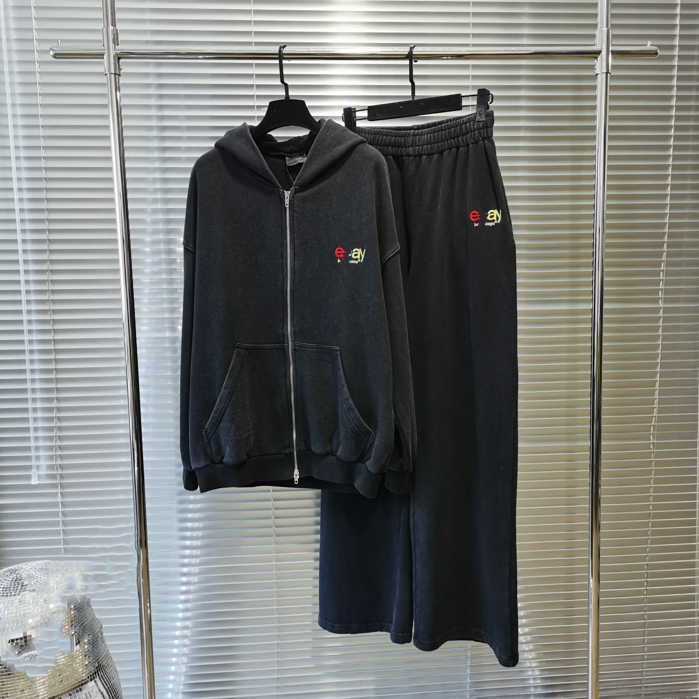 BLファッション長袖運動セット クールカジュアル  おしゃれ上着 ズボン セット  SY0339