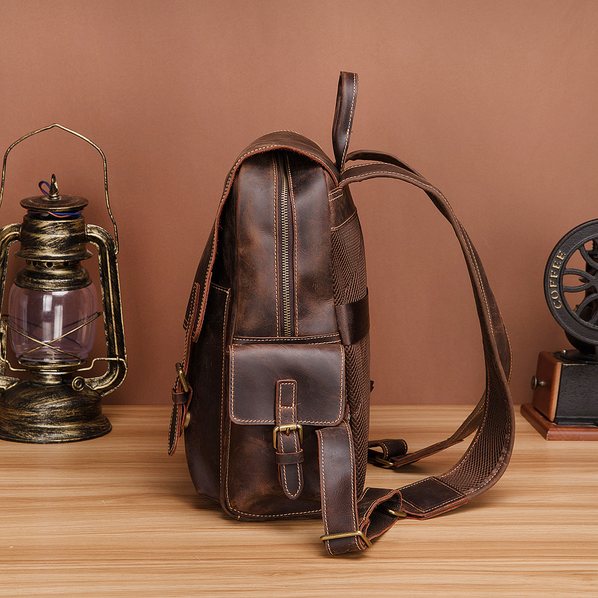 Men's Rucksack Genuine Cowhide Leather Retro Large Capacity Computer Bag for Men 