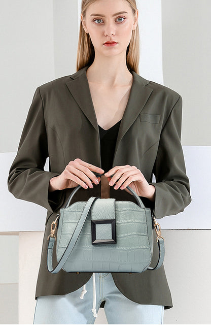 Genuine leather women's bag Crocodile pattern fashion crossbody bag Cowhide small bag that goes with anything Shoulder bag. Pochette