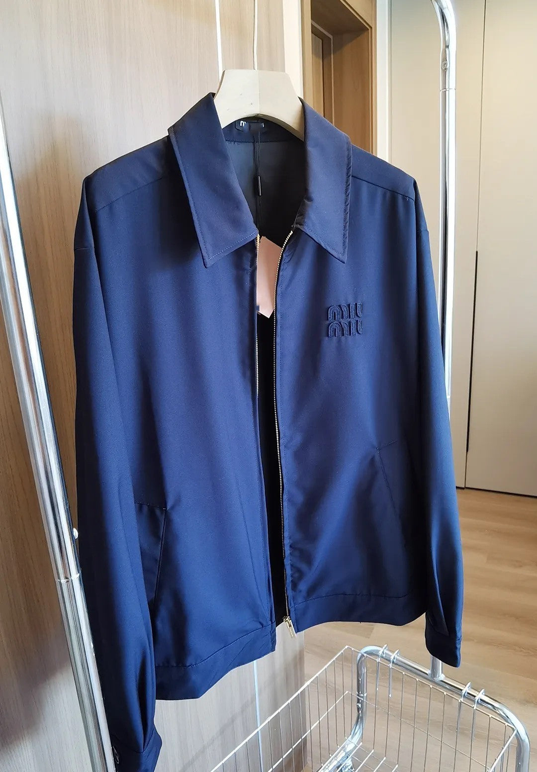 MIUMIU長袖クールカジュアル  おしゃれ上着 SY0539