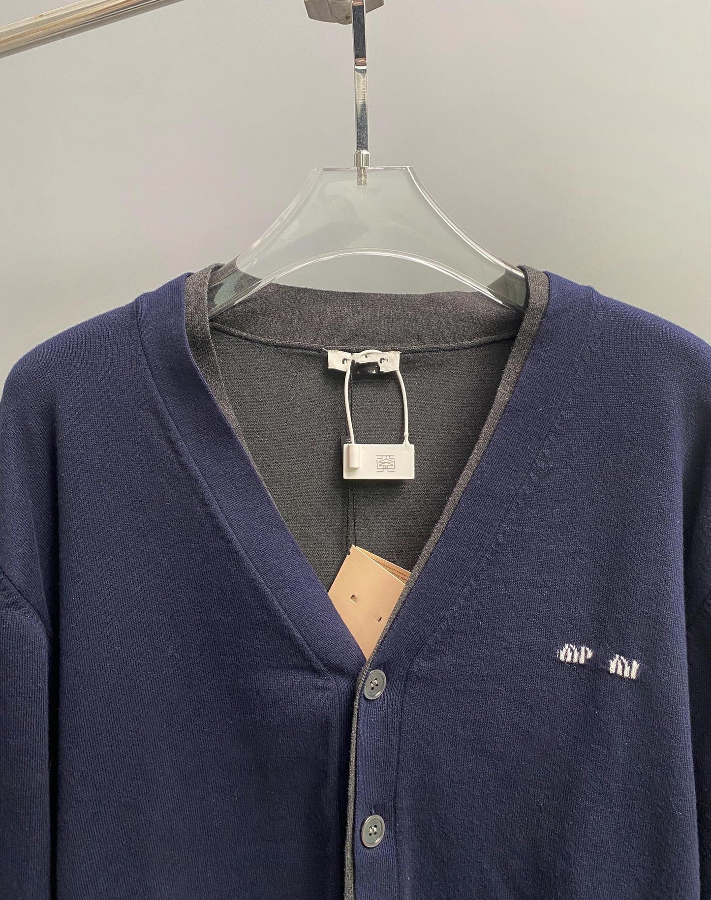 MIUMIU長袖ニット セーターカジュアル   おしゃれ上着 SY0577