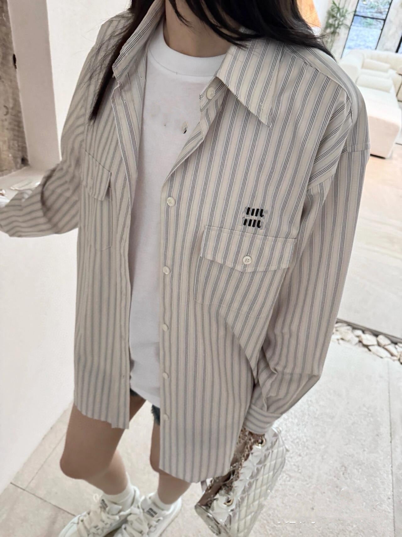 MIUMIU長袖 シャツ  カジュアル   おしゃれ上着 SY0772