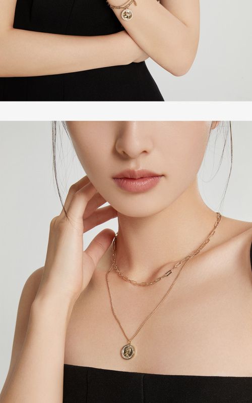 AJIDOU 金属シリーズ二重重ね式女王硬貨ネックレスペンダント二重鎖骨チェーン