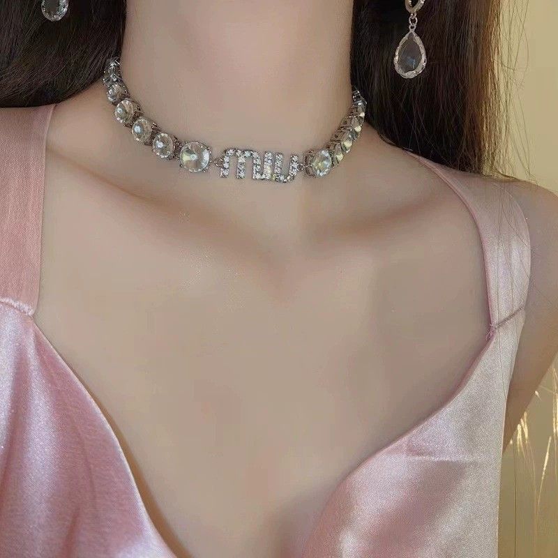 MIUMIU レディーファッション高級感 気質 鎖骨チェーン女性ネックレス ブレスレット