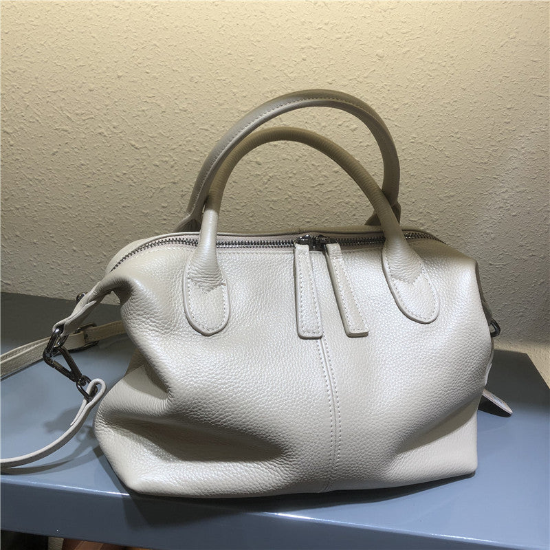 Casual crossbody bag for women, shoulder bag, goes with anything.