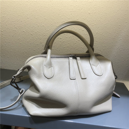 Casual crossbody bag for women, shoulder bag, goes with anything.