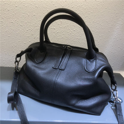 Casual crossbody bag for women, shoulder bag, goes with anything.