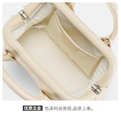 Genuine leather women's bag A stylish clip bag with a shoulder bag that goes with anything