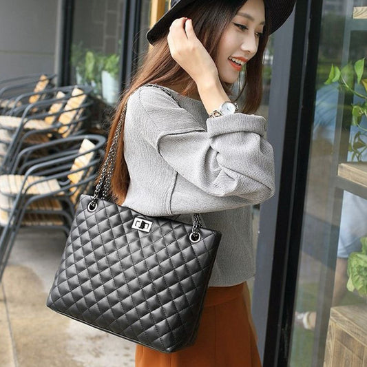 Large Capacity Women's Bag Crossbody Bag Shoulder Tote Bag Chain Bag Cowhide