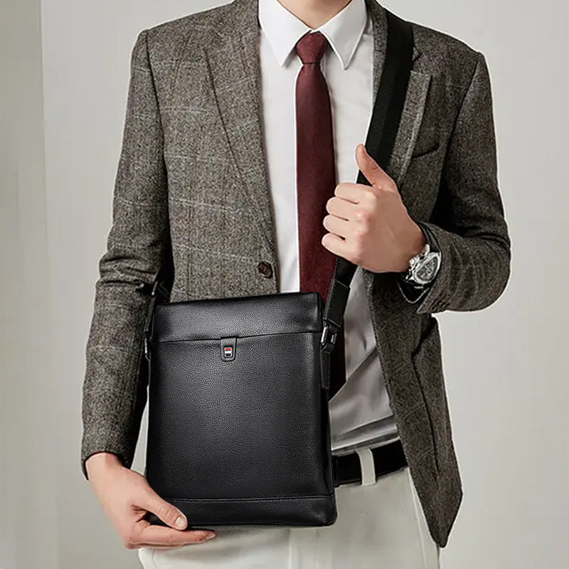 Men's Shoulder Bag Made of Genuine Cowhide Leather Large Capacity Casual Bag for Men 