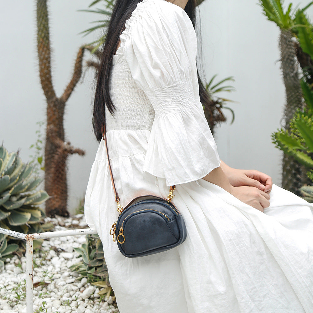 Genuine leather shoulder bag women pouch shoulder bag shoulder bag simple mobile bag goes with anything
