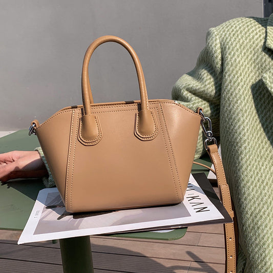 Women's Handbag Temperament Cowhide Large Capacity Commuting Shoulder Bag Crossbody Bag Simple Goes with Anything
