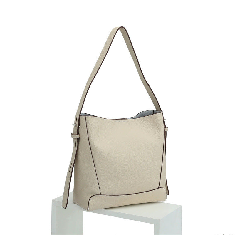 Genuine leather ladies large capacity one shoulder explosive bucket bag one shoulder simple commuting tote bag