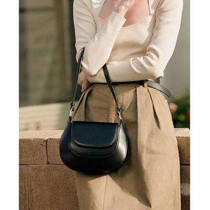 Fashion Saddle Bag Cowhide Crossbody Bag Simple Shoulder Bag Women Goes with Anything