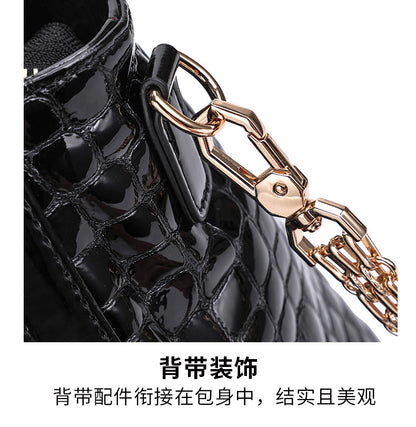 Genuine leather women's bag large capacity chain bag fashion shoulder bag temperament commuting handbag that goes with anything.bag