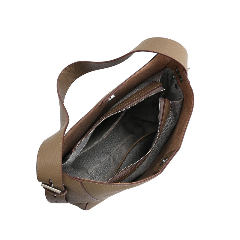 Genuine leather ladies large capacity one shoulder explosive bucket bag one shoulder simple commuting tote bag