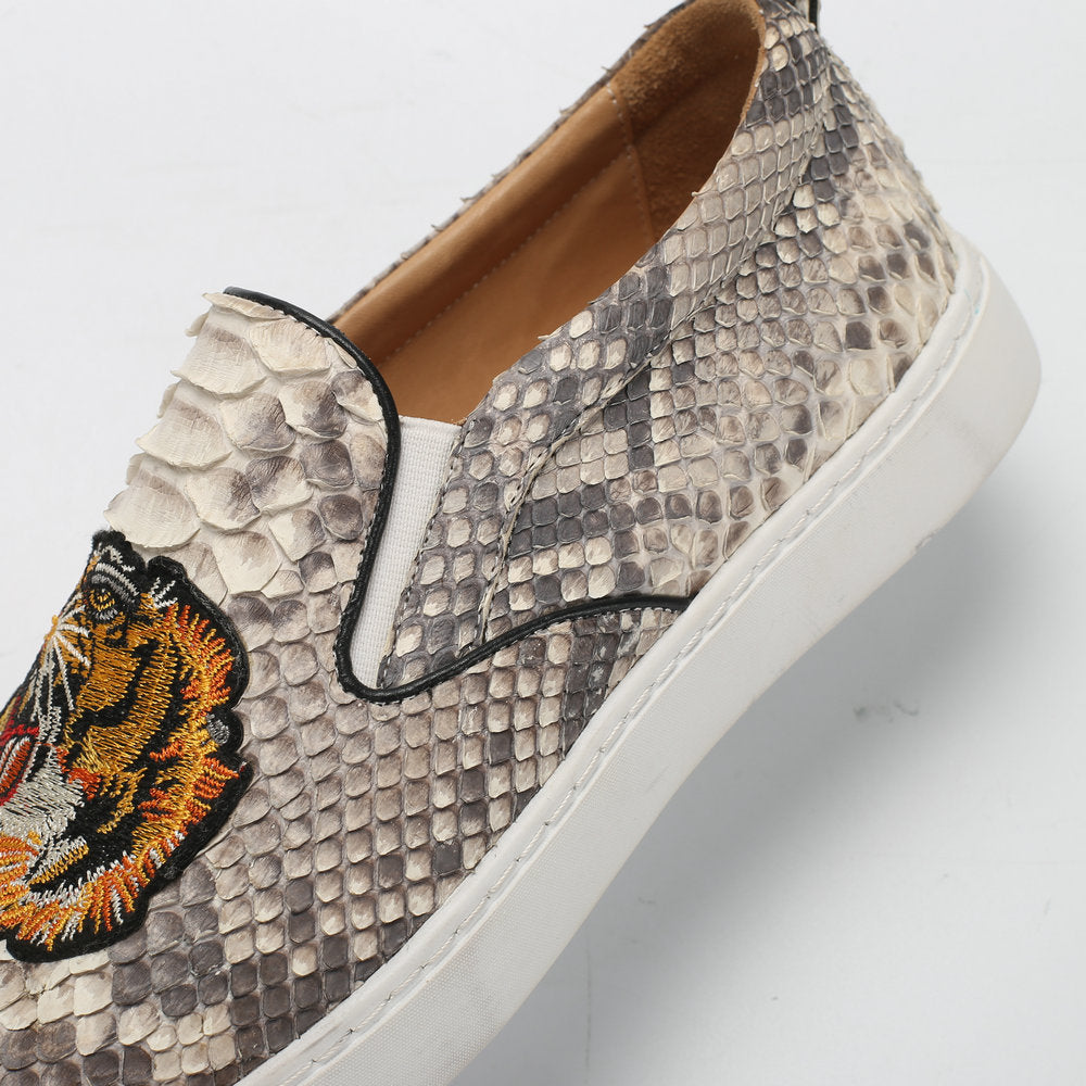 Python Skin Genuine Leather Men's Moccasins Embroidery Tiger Head Fashion Men Shoes Casual Shoes 